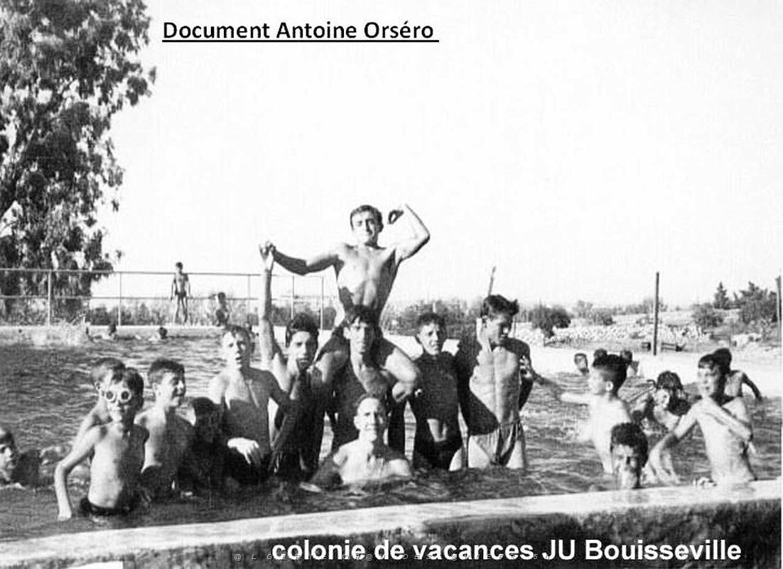 Oran- SDV- 7051-BAIGNADE DANS LA  PISCINE DE BOUISSEVILLE 4 .jpg